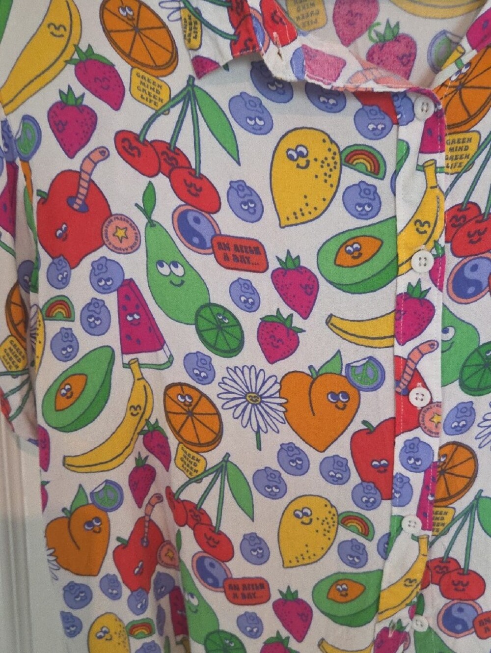 ALIVE Multicolor Fruit-Print Short Sleeve Button-Down Shirt - Picture 3 of 7
